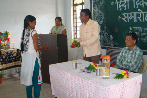 Hindi diwas samaroh celebrated at Kamladevi Shikshan Mahavidyalay